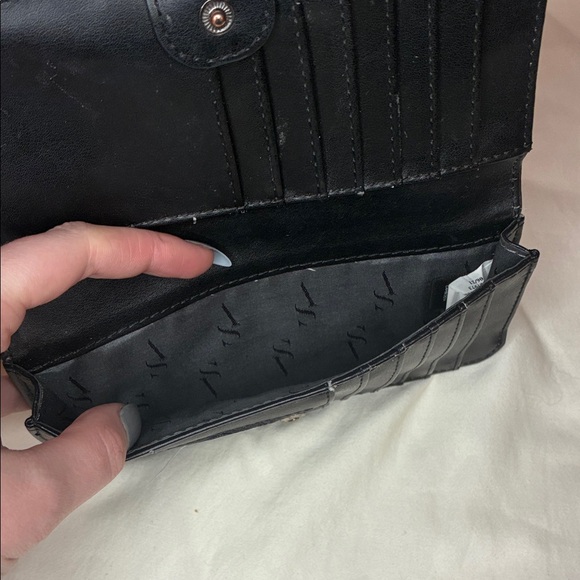 Simply Vera Deep Blue Women’s Snap and Zip Embossed Wallet - Picture 7 of 9